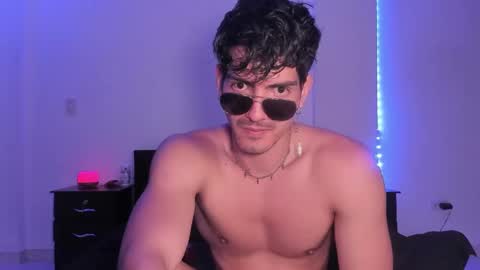 Valentino online show from January 16, 2025, 1:06 am