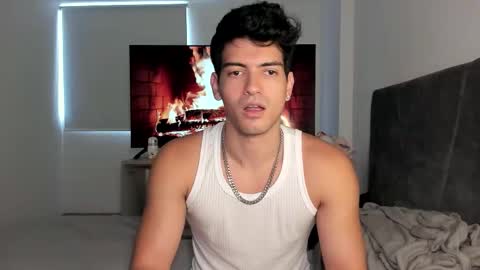 Valentino online show from October 15, 2025, 10:10 pm