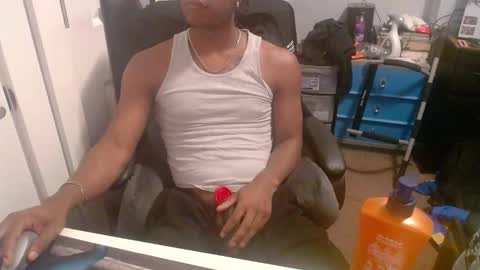 Snapshot of bbc_elrey chatting on March 6, 2026, 1:02 am Racks online show from March 6, 2026, 1:02 am