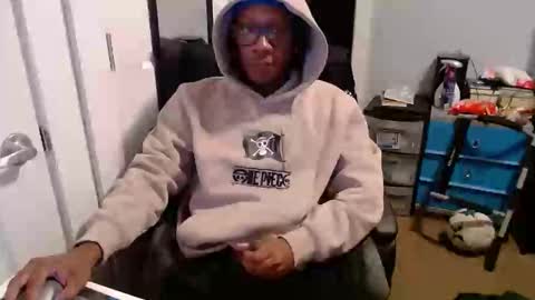 Snapshot of bbc_elrey chatting on March 18, 2026, 11:30 pm Racks online show from March 18, 2026, 11:30 pm