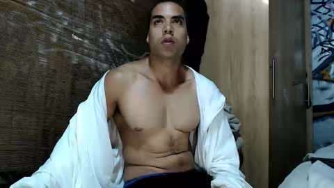 Justin online show from November 30, 2025, 9:08 pm