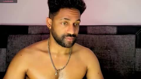 john online show from October 31, 2025, 4:02 am