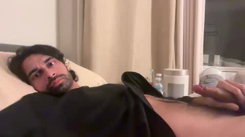 Snapshot of bboy660 chatting on November 26, 2025, 2:45 am bboy660 online show from November 26, 2025, 2:45 am