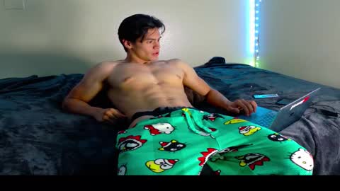 unknown online show from December 5, 2025, 5:38 am