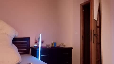 Love online show from February 18, 2026, 1:01 am