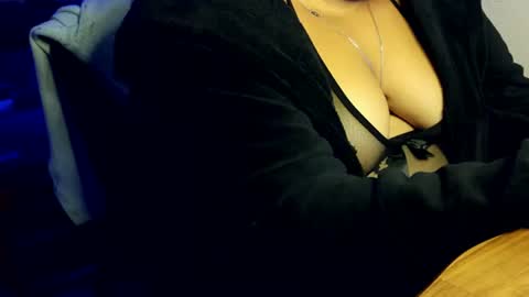 Snapshot of bbwroyalttty chatting on July 2, 2026, 7:42 pm The girl next door online show from July 2, 2026, 7:42 pm