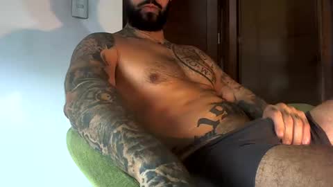 Snapshot of bby044 chatting on December 16, 2024, 1:32 pm bby044 online show from December 16, 2024, 1:32 pm