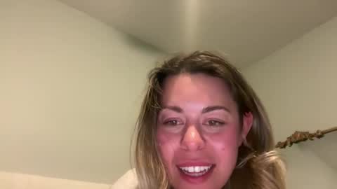 Snapshot of bbygirlxxo chatting on March 22, 2026, 1:31 am bbygirlxxo online show from March 22, 2026, 1:31 am