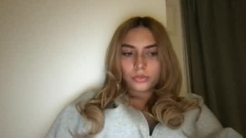 bbypiamia online show from March 15, 2026, 2:45 pm