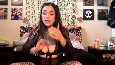 bbyslugggg online show from February 17, 2025, 8:04 pm