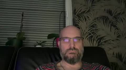 Snapshot of bcbg68 chatting on November 2, 2025, 12:51 pm bcbg68 online show from November 2, 2025, 12:51 pm