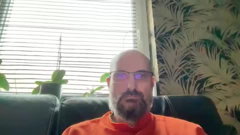 Snapshot of bcbg68 chatting on November 12, 2025, 3:23 pm bcbg68 online show from November 12, 2025, 3:23 pm