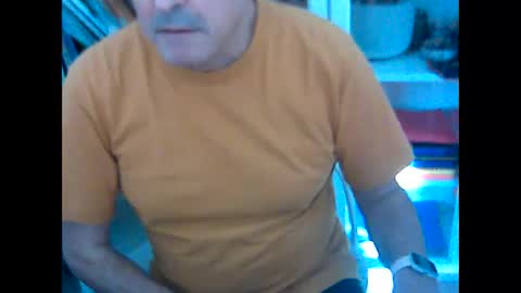 Snapshot of bcn1959 chatting on December 18, 2024, 12:51 pm bcn1959 online show from December 18, 2024, 12:51 pm