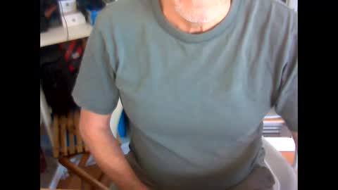 Snapshot of bcn1959 chatting on May 13, 2026, 9:39 am bcn1959 online show from May 13, 2026, 9:39 am