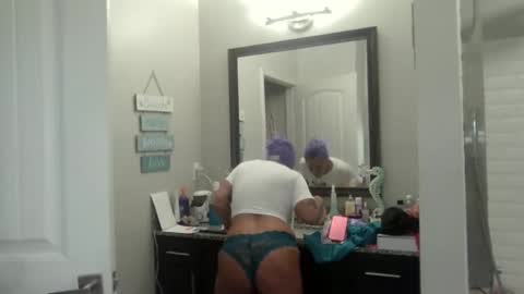 bdon1977 online show from April 7, 2026, 10:15 am