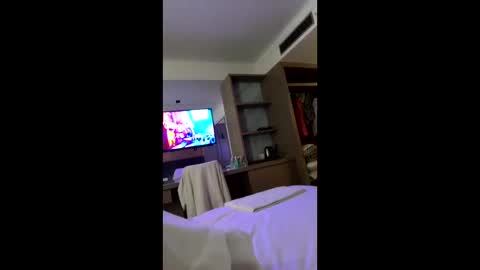 bdrvmark21 online show from September 11, 2025, 2:06 pm