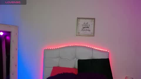 Ela online show from October 27, 2025, 4:05 am