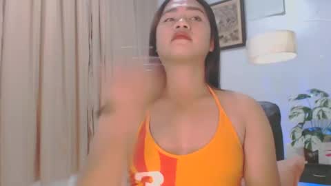 Marie  online show from February 26, 2025, 8:15 am