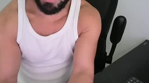 Beard Guy online show from May 28, 2026, 2:25 pm
