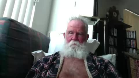 beardbushy online show from April 23, 2026, 3:58 pm