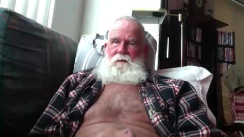 beardbushy online show from May 5, 2026, 2:25 pm