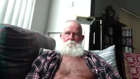 beardbushy online show from May 14, 2026, 4:14 pm