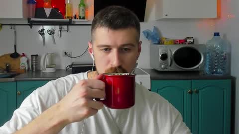 Snapshot of bearded_legend chatting on December 28, 2024, 10:23 pm Zeus online show from December 28, 2024, 10:23 pm