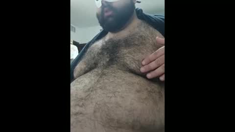 Beardychubby online show from April 15, 2026, 8:32 am