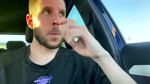 Snapshot of beastcumcam chatting on October 21, 2025, 5:02 pm beastcumcam online show from October 21, 2025, 5:02 pm