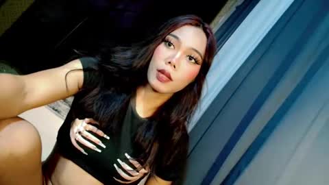 beatrice_luna online show from May 28, 2026, 5:32 pm