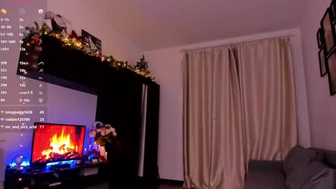 Snapshot of beatricefawne chatting on January 1, 2025, 6:05 am Bzzz Bea online show from January 1, 2025, 6:05 am