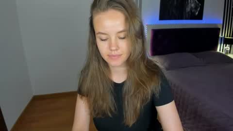 Snapshot of beatricewild chatting on July 10, 2026, 10:29 am BeatriceWild online show from July 10, 2026, 10:29 am