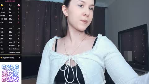 Beatrix or Triss3 online show from September 25, 2025, 7:34 am