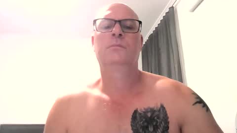 Snapshot of beatsboy87 chatting on February 14, 2025, 11:31 am beatsboy87 online show from February 14, 2025, 11:31 am