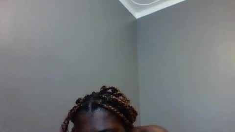 Snapshot of beautie699392 chatting on March 11, 2025, 6:43 am Lil stunner online show from March 11, 2025, 6:43 am