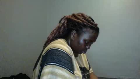 Snapshot of beautie699392 chatting on March 11, 2025, 3:34 pm Lil stunner online show from March 11, 2025, 3:34 pm