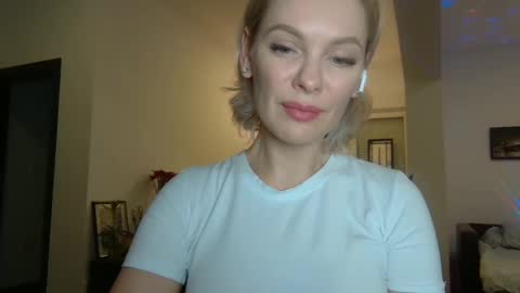 Beautifulkollette online show from January 5, 2025, 8:21 pm