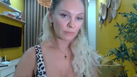 Beautifulkollette online show from September 18, 2025, 11:45 am