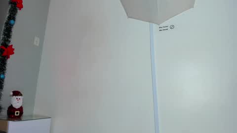 Snapshot of beautifull_wild_girl chatting on December 22, 2024, 1:45 am maria online show from December 22, 2024, 1:45 am