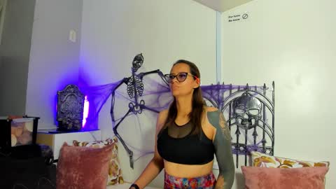 Snapshot of beautifull_wild_girl chatting on October 20, 2025, 7:14 pm maria online show from October 20, 2025, 7:14 pm