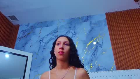 Snapshot of beautifulskinny18 chatting on March 2, 2025, 7:56 pm Shalom  online show from March 2, 2025, 7:56 pm