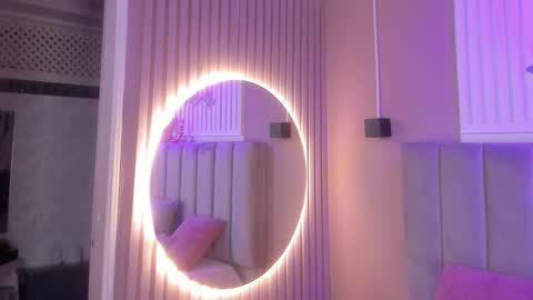 Chantall online show from February 19, 2026, 3:02 am