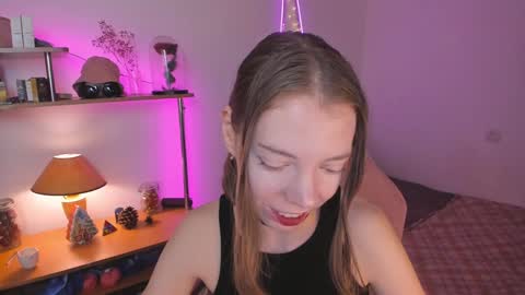 Snapshot of beautyeliise chatting on December 16, 2024, 7:58 am Eliise online show from December 16, 2024, 7:58 am