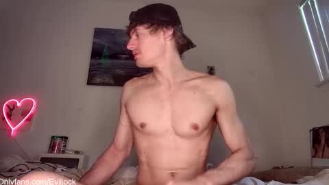 Snapshot of bebexxxdust chatting on October 27, 2025, 3:38 pm bebe  dust online show from October 27, 2025, 3:38 pm