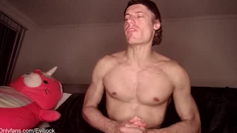 bebe  dust online show from November 25, 2025, 2:33 am