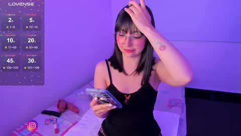 Snapshot of becca_be_ chatting on September 17, 2025, 3:08 am Becca is here online show from September 17, 2025, 3:08 am