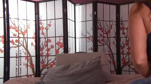BeccaDelux online show from May 14, 2026, 5:36 am