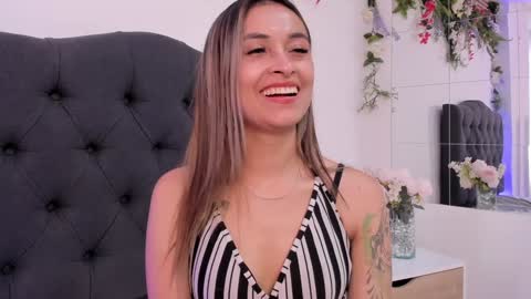 Snapshot of beccamilanni chatting on December 14, 2024, 6:52 pm beccamilanni online show from December 14, 2024, 6:52 pm