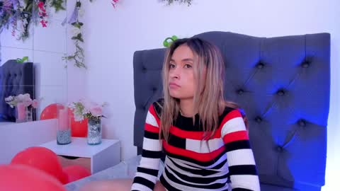 Snapshot of beccamilanni chatting on December 28, 2024, 3:48 pm beccamilanni online show from December 28, 2024, 3:48 pm