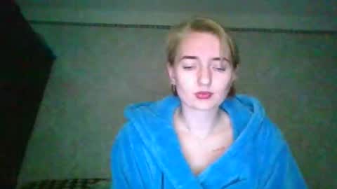 Snapshot of beckixjewelqw chatting on April 19, 2026, 3:00 pm BeckiXJewelqw online show from April 19, 2026, 3:00 pm